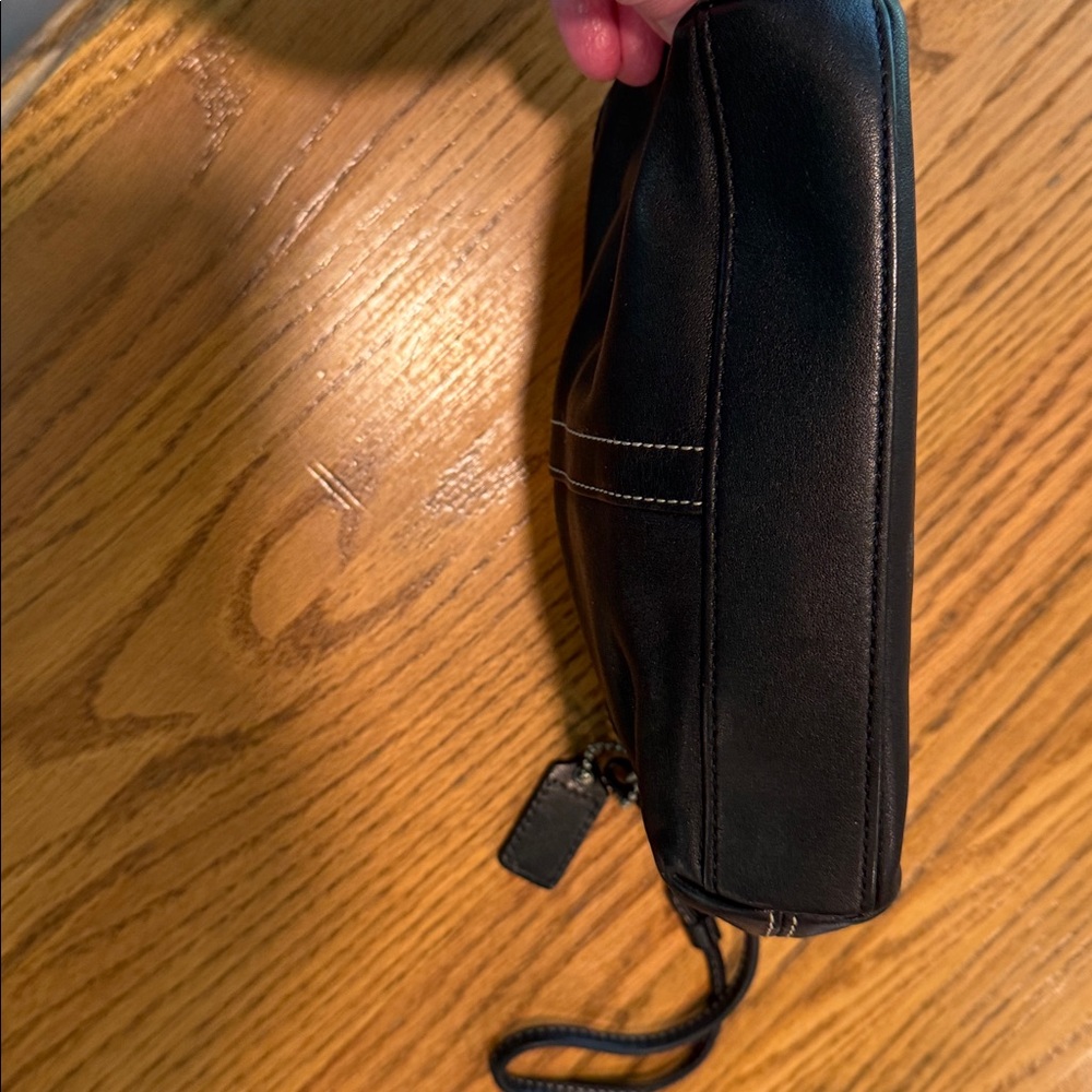 COACH Elegant Black Leather Wristlet - Picture 6 of 6